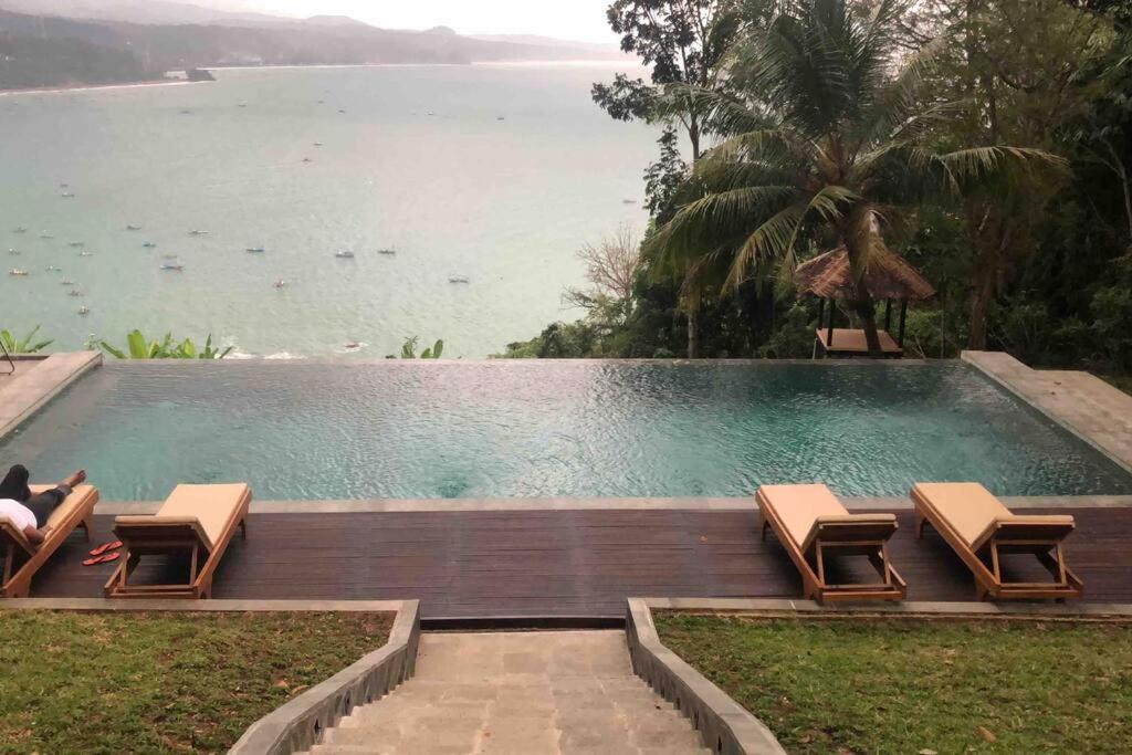 Terrace Villa - Pelabuhan Ratu Bantarkalapa Екстер'єр фото